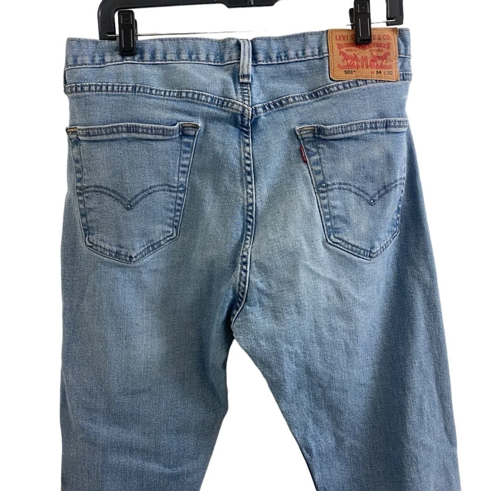 Levi's 501 Light Wash Button Fly Denim Light Wash‎ Jeans Sz 34 x 32